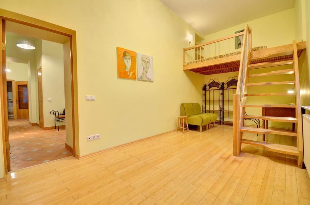 Great Apartment Near Town Hall فيلنيوس المظهر الخارجي الصورة